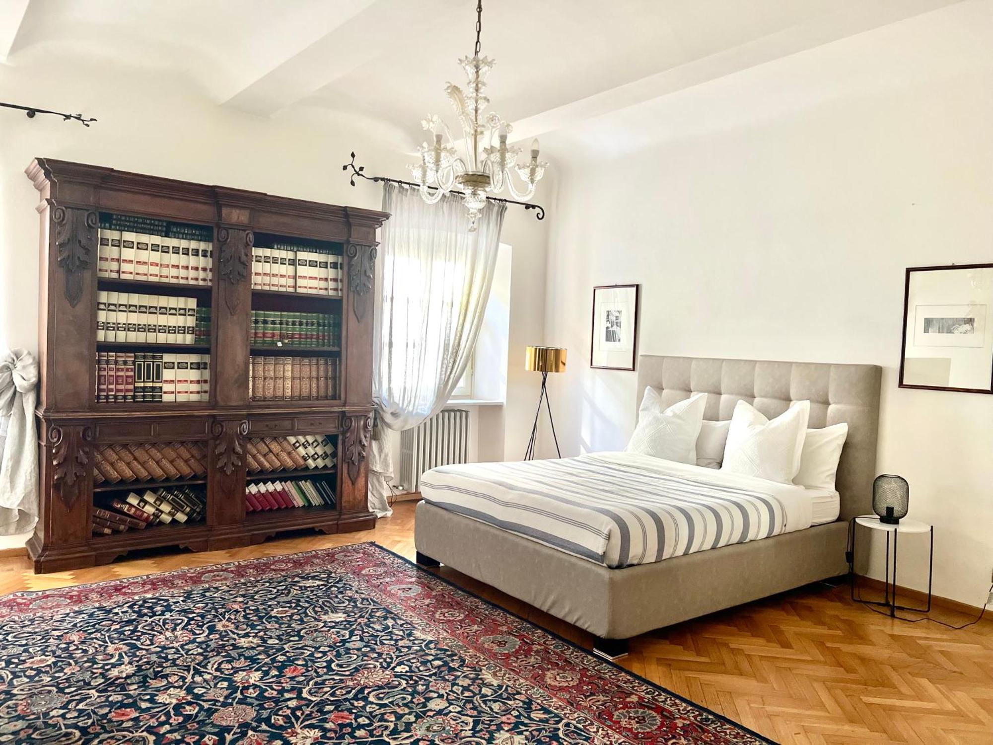 Comecasa Alfieri Elegant Apartment Асти Екстериор снимка